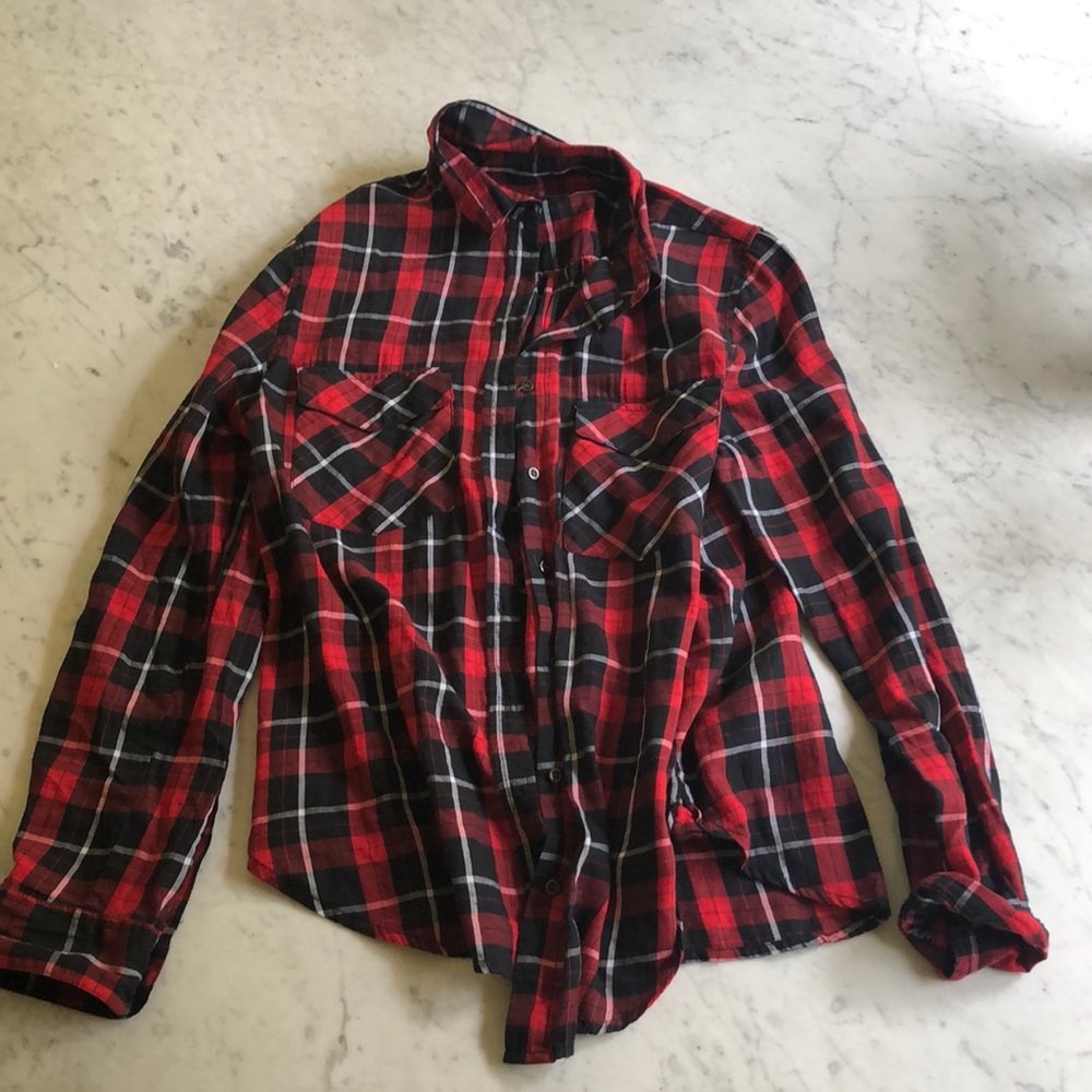 red and black flannel shirt